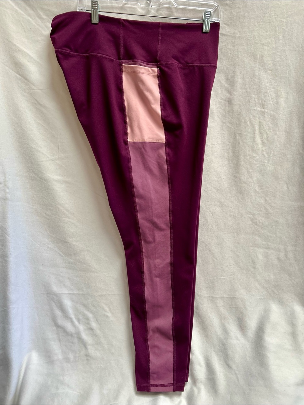 TORRID ACTIVE SET PLUM & BLUSH SPORTS BRA AND LEGGINGS, PLUS SIZE 3 - Picture 5 of 8
